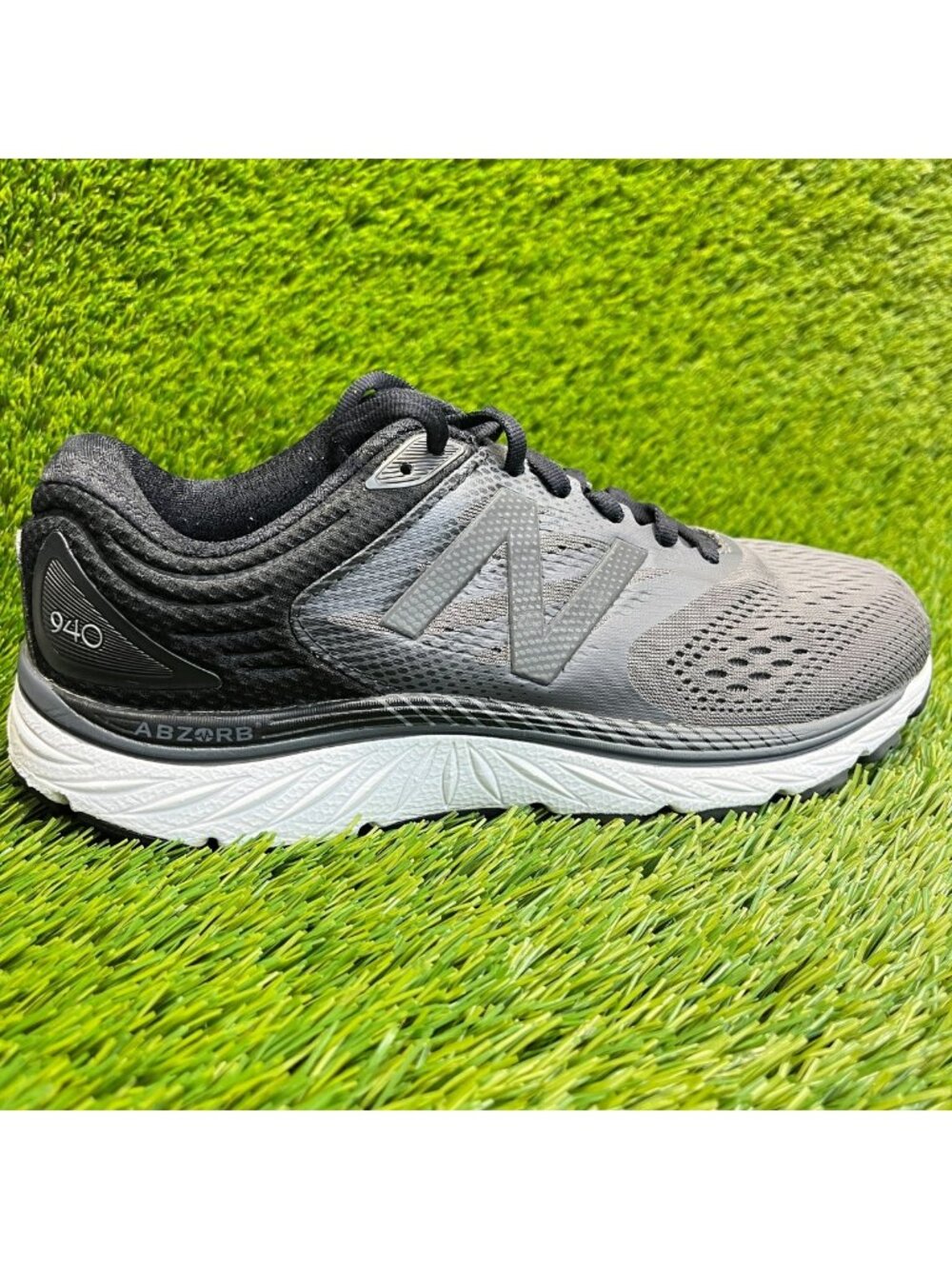 New Balance 940v4 Womens Size 8D Gray Black Athletic Running Shoes Sneakers